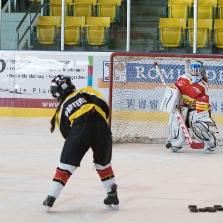 1705 IJshockey promotie ladies
