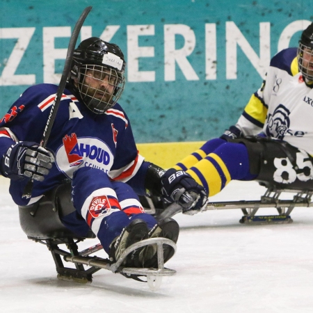 Foto verslag Nijmegen Para Ijshockey tegen Phantoms uit Antwerpen.            © IJshockeyfoto.nl