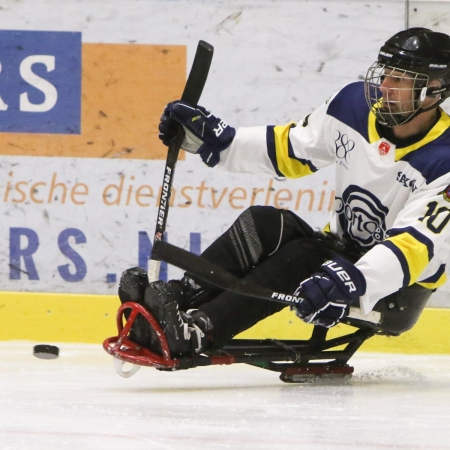 Foto verslag Nijmegen Para Ijshockey tegen Phantoms uit Antwerpen.            © IJshockeyfoto.nl