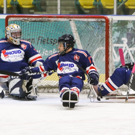 Foto verslag Nijmegen Para Ijshockey tegen Phantoms uit Antwerpen.            © IJshockeyfoto.nl