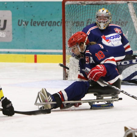 Foto verslag Nijmegen Para Ijshockey tegen Phantoms uit Antwerpen.            © IJshockeyfoto.nl