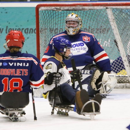 Foto verslag Nijmegen Para Ijshockey tegen Phantoms uit Antwerpen.            © IJshockeyfoto.nl