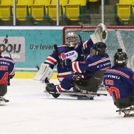 Foto verslag Nijmegen Para Ijshockey tegen Phantoms uit Antwerpen.            © IJshockeyfoto.nl