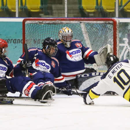 Foto verslag Nijmegen Para Ijshockey tegen Phantoms uit Antwerpen.            © IJshockeyfoto.nl