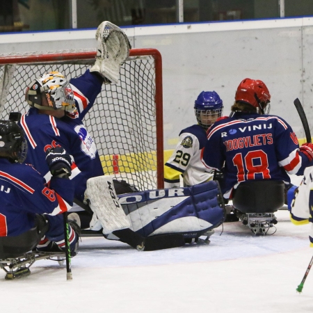 Foto verslag Nijmegen Para Ijshockey tegen Phantoms uit Antwerpen.            © IJshockeyfoto.nl