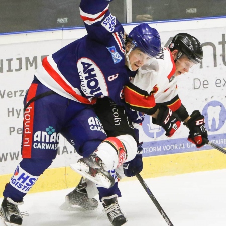 Dylan KostnBryan van Rossum